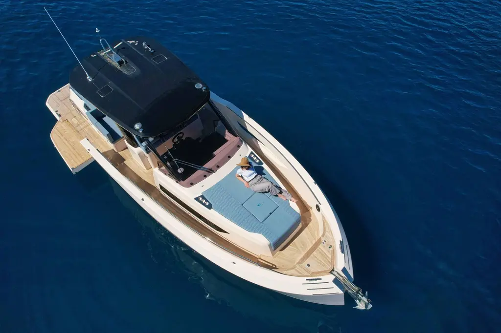  2025  WA380 Yacht For Sale in Salerno IT-SA