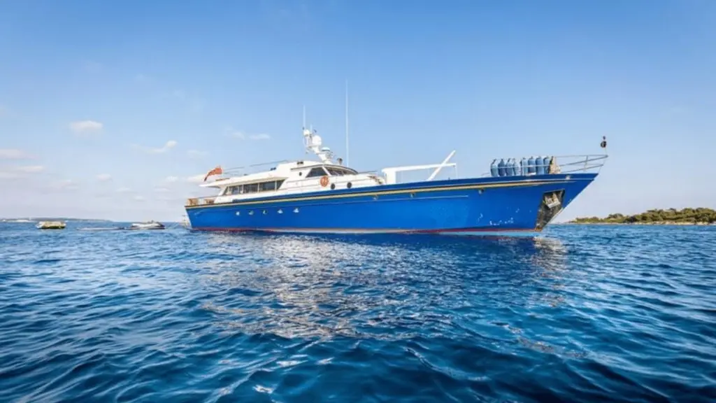 CHANTELLA 1966 28M Yacht For Sale in Cannes CHANTELLA 1966 28M Yacht For Sale in Cannes