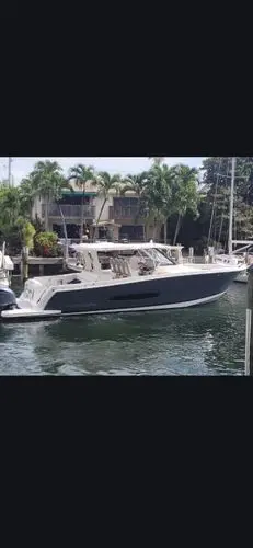 2022 Regal SAV Yacht For Sale in Fort Lauderdale FL 2022 Regal SAV Yacht For Sale in Fort Lauderdale FL