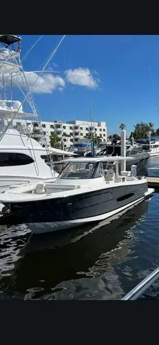 2022 Regal SAV Yacht For Sale in Fort Lauderdale FL 2022 Regal SAV Yacht For Sale in Fort Lauderdale FL