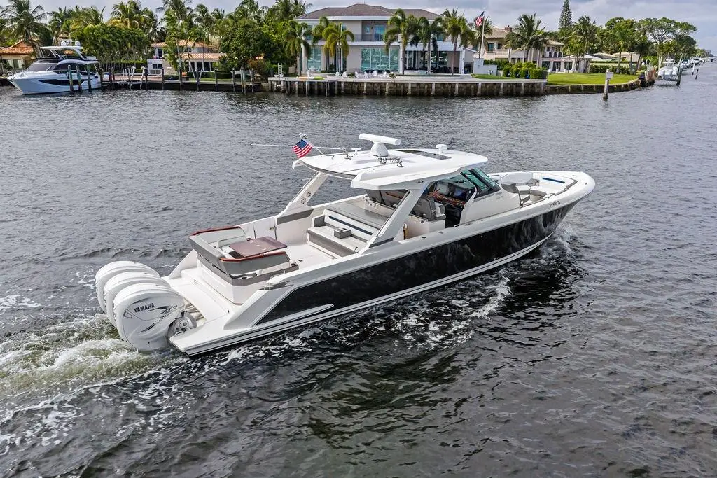 3D VISION 2021 Tiara Yachts 43 LS Yacht For Sale in Fort Lauderdale FL 3D VISION 2021 Tiara Yachts 43 LS Yacht For Sale in Fort Lauderdale FL