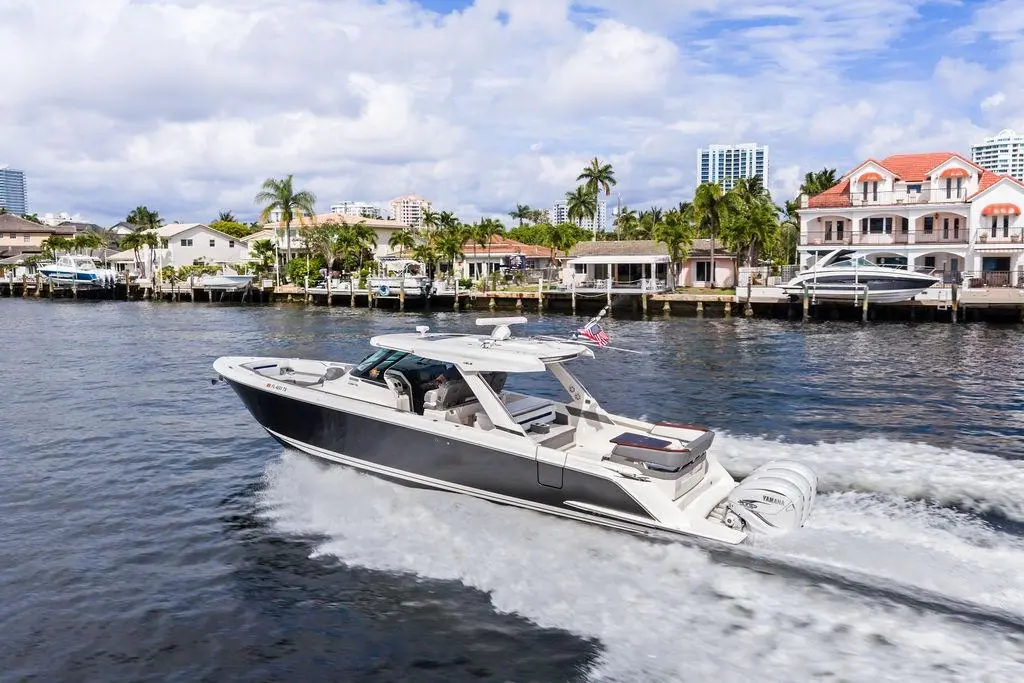 3D VISION 2021 Tiara Yachts 43 LS Yacht For Sale in Fort Lauderdale FL 3D VISION 2021 Tiara Yachts 43 LS Yacht For Sale in Fort Lauderdale FL