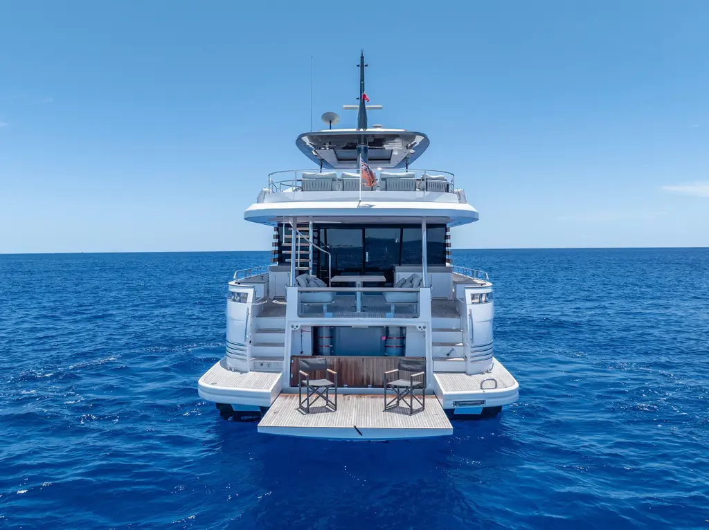 LIFE 2022 Azimut Magellano 25M Yacht For Sale in Miami Beach FL LIFE 2022 Azimut Magellano 25M Yacht For Sale in Miami Beach FL