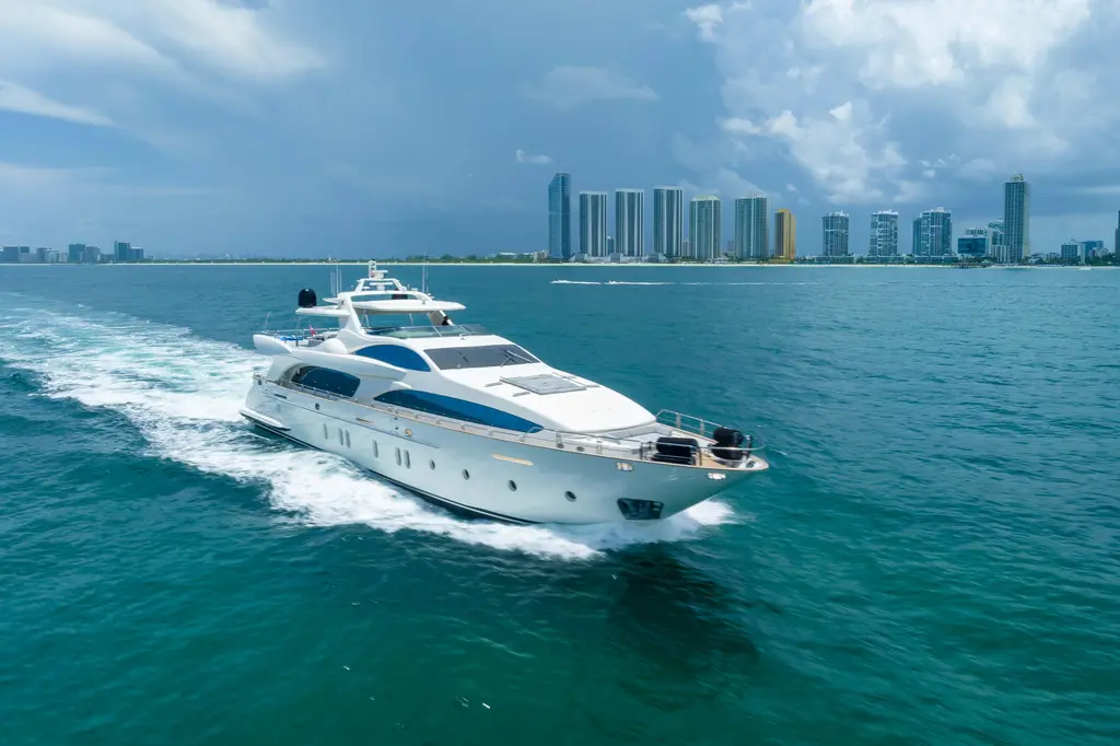 2012 azimut 116 miami beach florida for sale