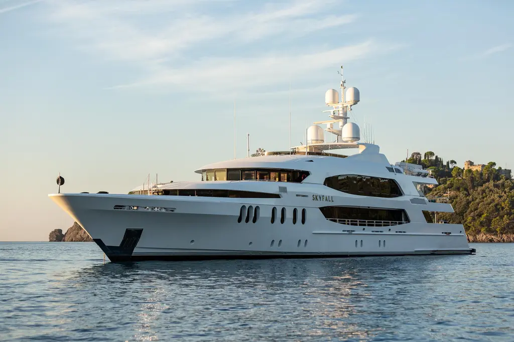 SKYFALL 2010 Trinity Yachts Motor Yacht Yacht For Sale in West Palm Beach FL SKYFALL 2010 Trinity Yachts Motor Yacht Yacht For Sale in West Palm Beach FL