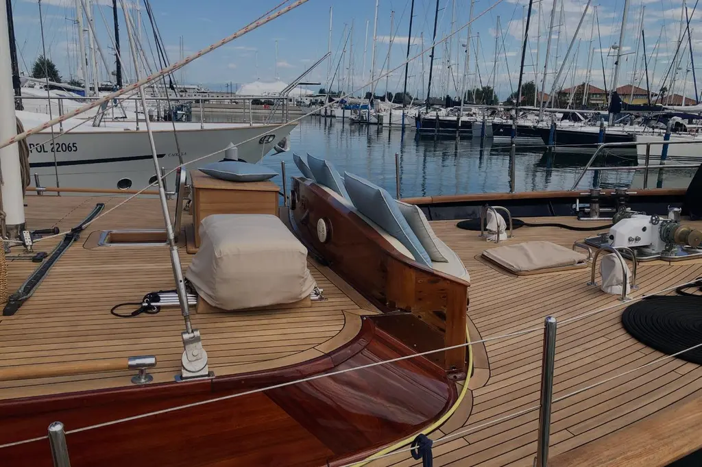 MONTECRISTO 2007 Neta 27 mt Yacht For Sale in Trapani IT-TP MONTECRISTO 2007 Neta 27 mt Yacht For Sale in Trapani IT-TP