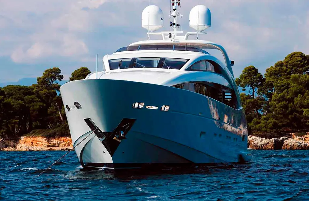 2005 ISA 120 Yacht For Sale in Fort-de-France 2005 ISA 120 Yacht For Sale in Fort-de-France