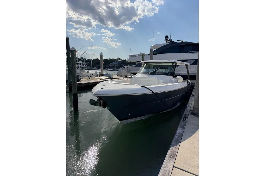 2026 Tiara Yachts 39 LS Yacht For Sale in Wrightsville Beach NC 2026 Tiara Yachts 39 LS Yacht For Sale in Wrightsville Beach NC