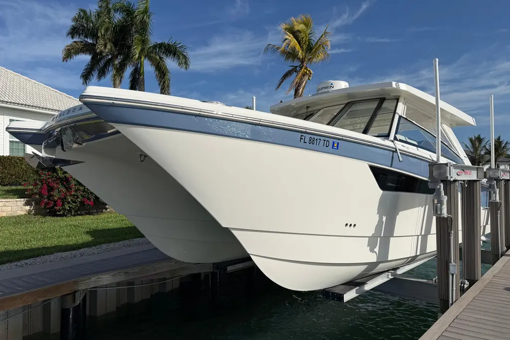 2021 World Cat 400 DC-X Yacht For Sale in Naples FL 2021 World Cat 400 DC-X Yacht For Sale in Naples FL