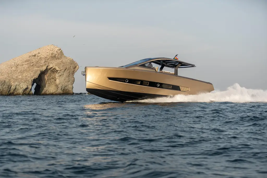 Goldfinger 2025 Tesoro T50 Speciale by Armani Yacht For Sale in Palma Goldfinger 2025 Tesoro T50 Speciale by Armani Yacht For Sale in Palma