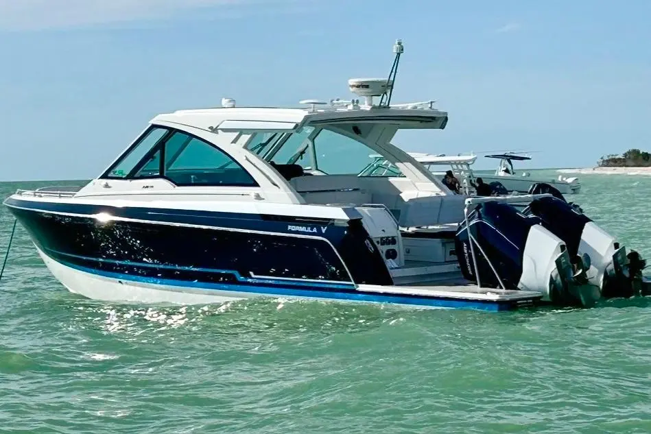 2023 Formula 380 Super Sport Crossover OB Yacht For Sale in Michigan City IN 2023 Formula 380 Super Sport Crossover OB Yacht For Sale in Michigan City IN