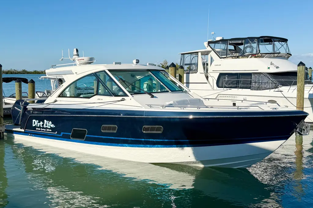 2023 Formula 380 Super Sport Crossover OB Yacht For Sale in Michigan City IN 2023 Formula 380 Super Sport Crossover OB Yacht For Sale in Michigan City IN