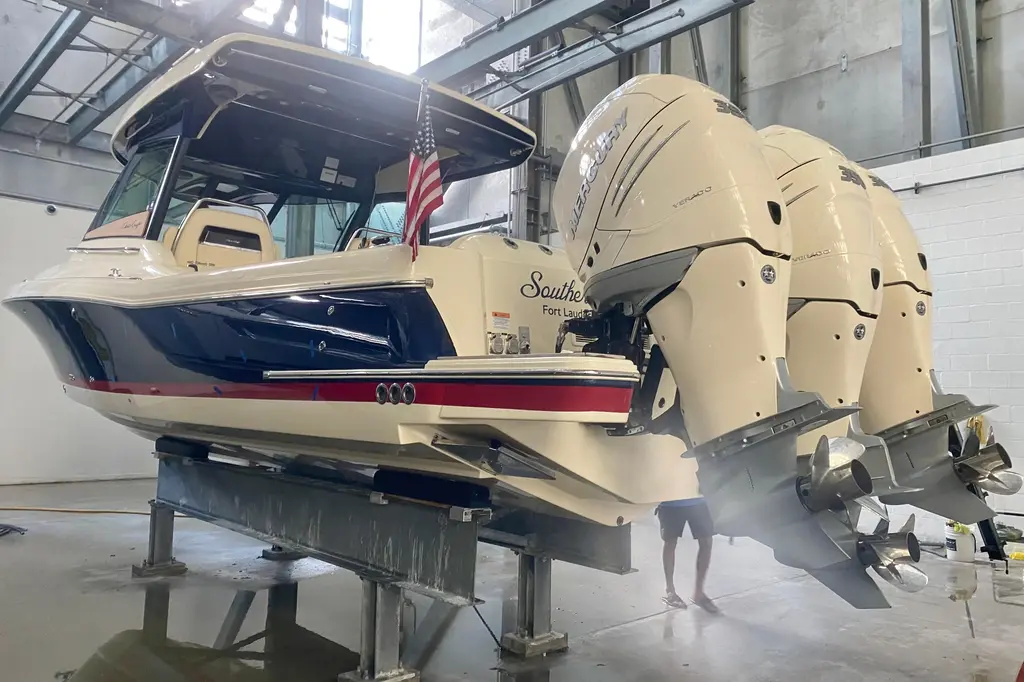 2022 Chris-Craft Calypso 35 Yacht For Sale in Fort Lauderdale FL 2022 Chris-Craft Calypso 35 Yacht For Sale in Fort Lauderdale FL
