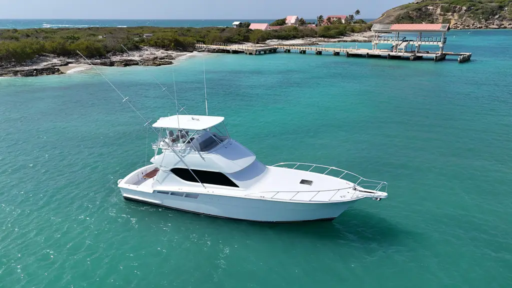 2005 Hatteras 50 Convertible Yacht For Sale in Ponce 2005 Hatteras 50 Convertible Yacht For Sale in Ponce