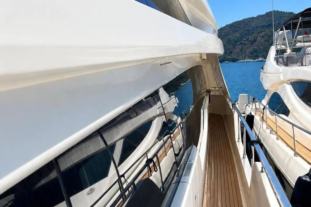 2017 Ferretti Yachts 850 Yacht For Sale in Marmaris 2017 Ferretti Yachts 850 Yacht For Sale in Marmaris