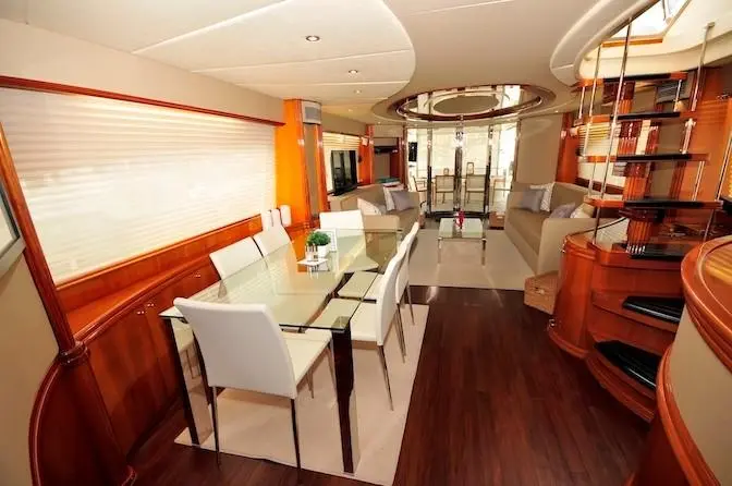 1998 Azimut 85 Ultimate Yacht For Sale in Puerto Vallarta 1998 Azimut 85 Ultimate Yacht For Sale in Puerto Vallarta