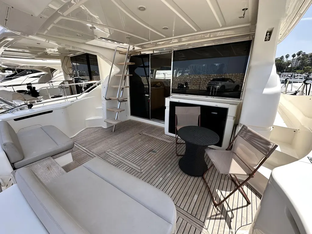2011 Ferretti Yachts 530 Yacht For Sale in Cannes 2011 Ferretti Yachts 530 Yacht For Sale in Cannes