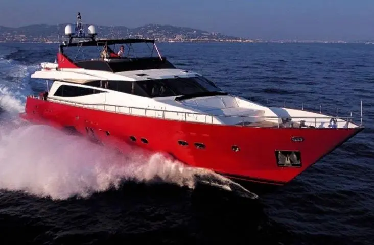 2005 2800 FLY Yacht For Sale in Saint-Tropez 83 2005 2800 FLY Yacht For Sale in Saint-Tropez 83