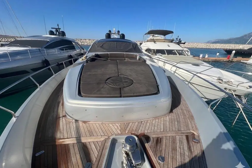 2011 Pershing 80 Yacht For Sale in Barletta IT-BT 2011 Pershing 80 Yacht For Sale in Barletta IT-BT