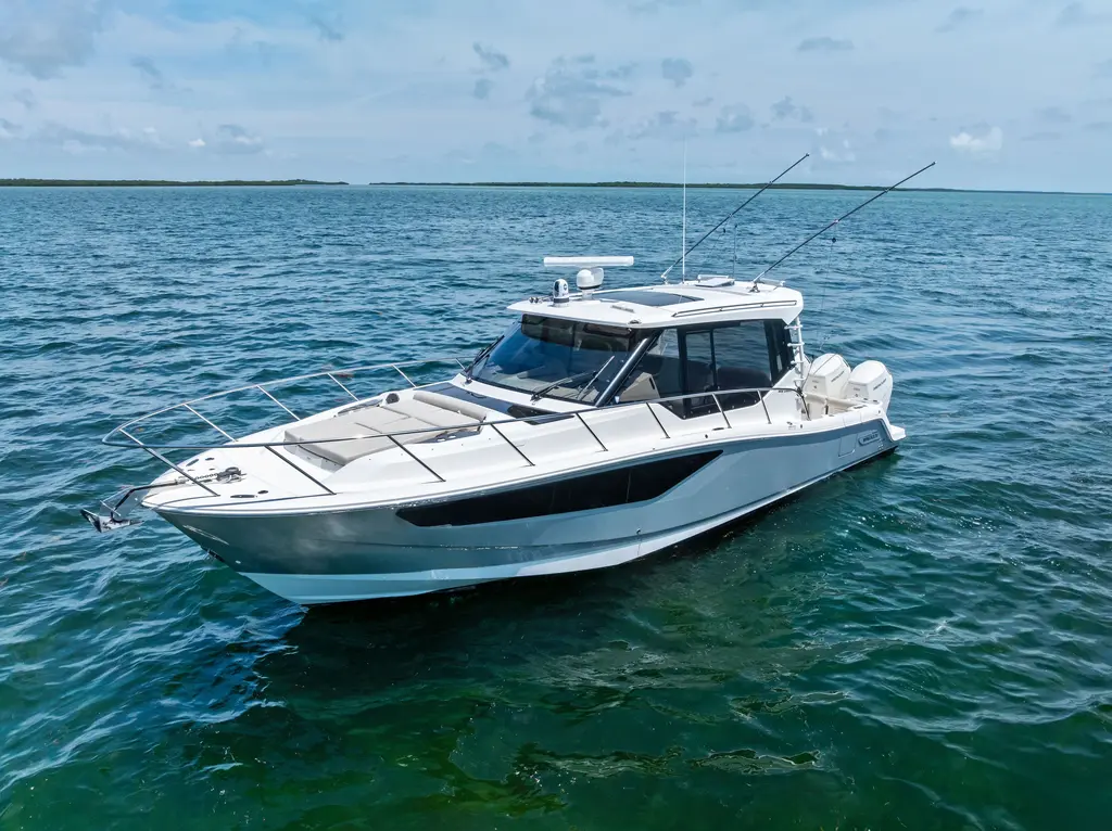 Fellowship 2023 Boston Whaler 405 Conquest Yacht For Sale in Key Largo FL Fellowship 2023 Boston Whaler 405 Conquest Yacht For Sale in Key Largo FL
