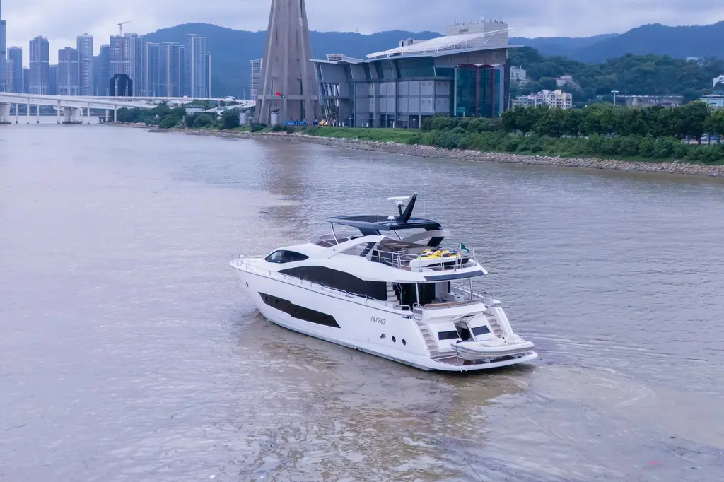 DRAGON 2014 Sunseeker 86 Yacht Yacht For Sale in Macao DRAGON 2014 Sunseeker 86 Yacht Yacht For Sale in Macao