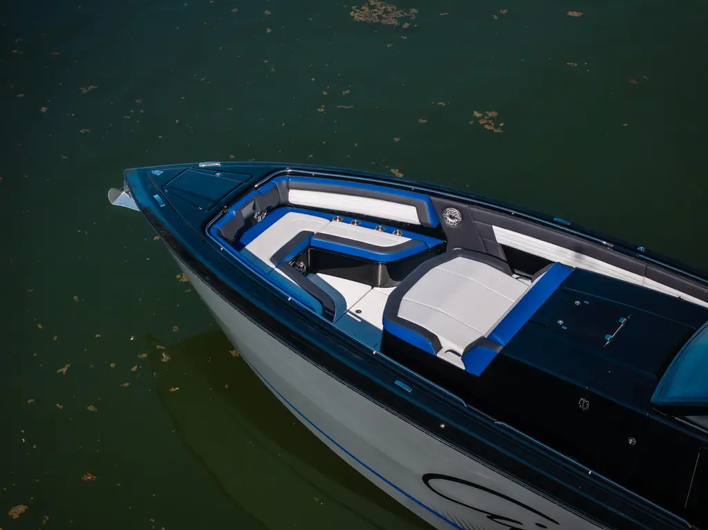 2025 Cigarette 42' Auroris Yacht For Sale in Lake Ozark MO 2025 Cigarette 42' Auroris Yacht For Sale in Lake Ozark MO