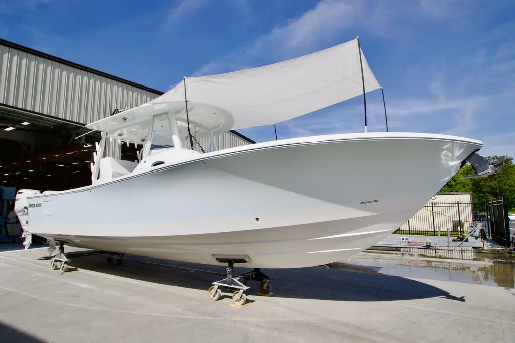 2026 Regulator 35 Yacht For Sale in Orange Beach AL 2026 Regulator 35 Yacht For Sale in Orange Beach AL