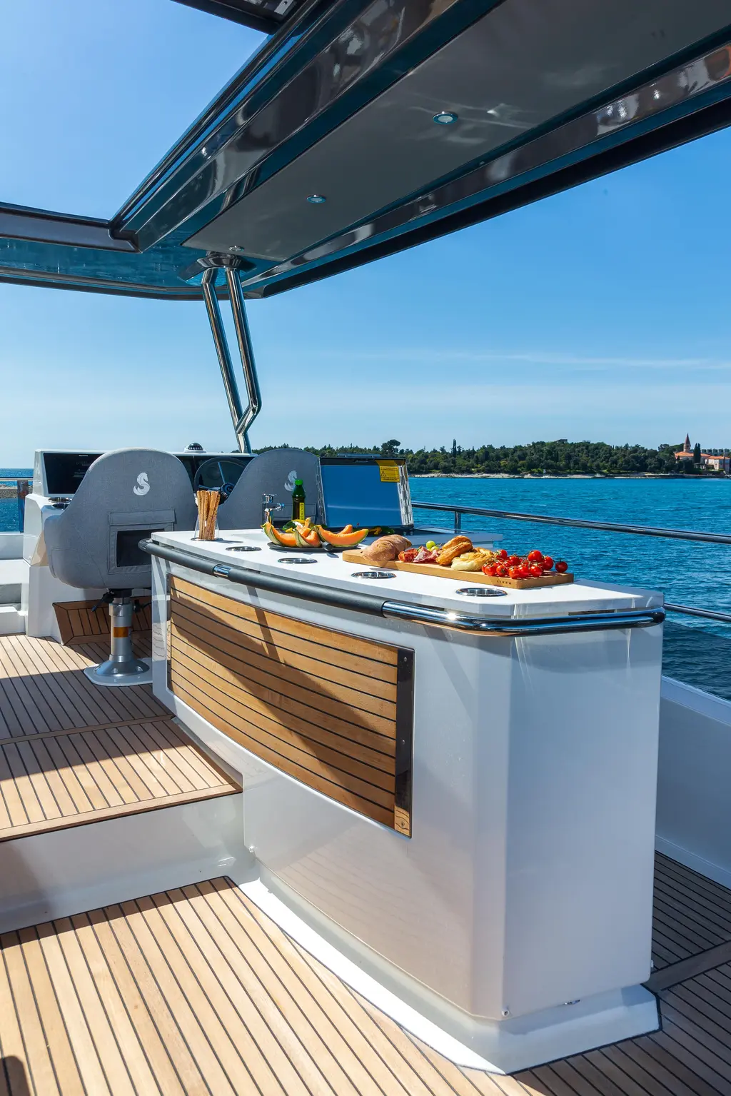 2026 Beneteau Grand Trawler 63 Yacht For Sale in New Rochelle NY 2026 Beneteau Grand Trawler 63 Yacht For Sale in New Rochelle NY