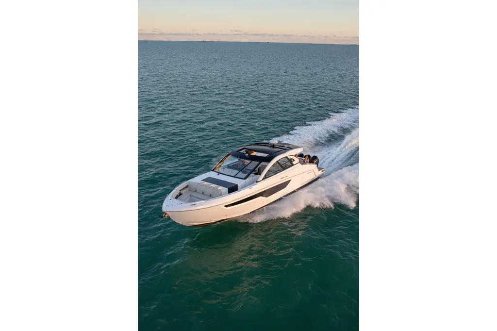 2026 Cruisers Yachts 50 GLS Yacht For Sale in Wisconsin Dells WI 2026 Cruisers Yachts 50 GLS Yacht For Sale in Wisconsin Dells WI