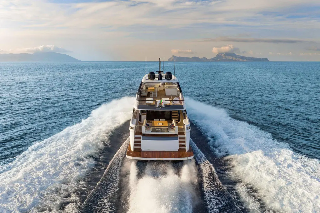 2025 Ferretti Yachts 860 Yacht For Sale in Dubai 2025 Ferretti Yachts 860 Yacht For Sale in Dubai