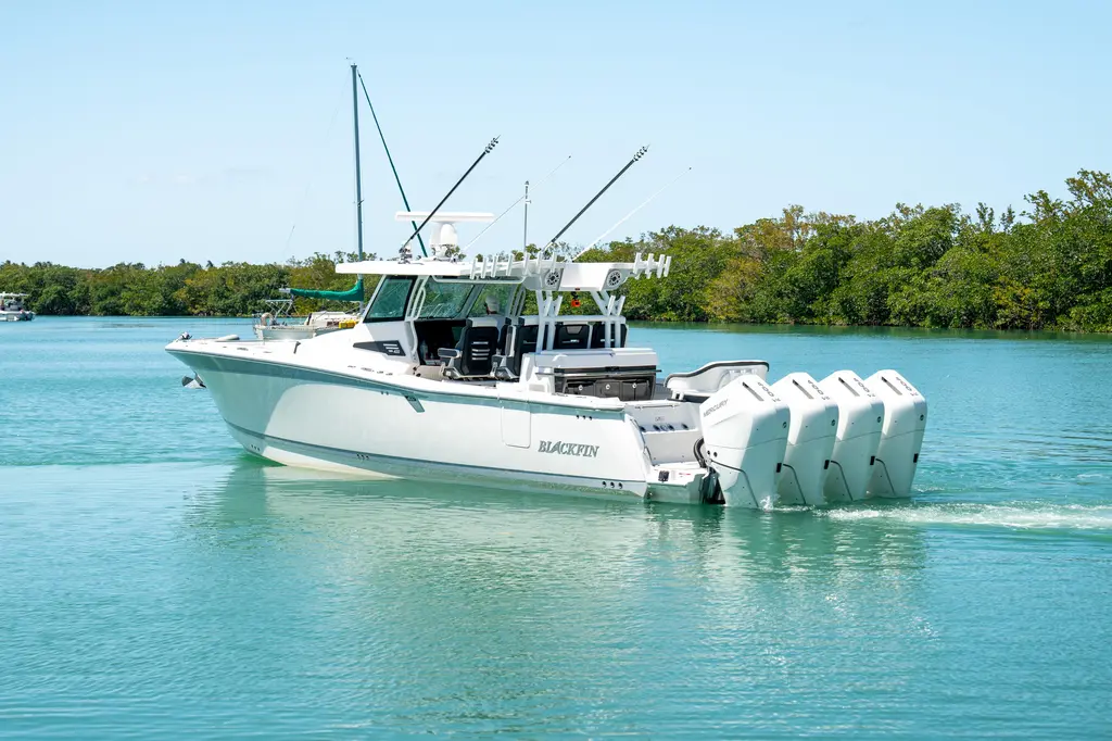  2024 Blackfin 400 CC Yacht For Sale in West Palm Beach FL