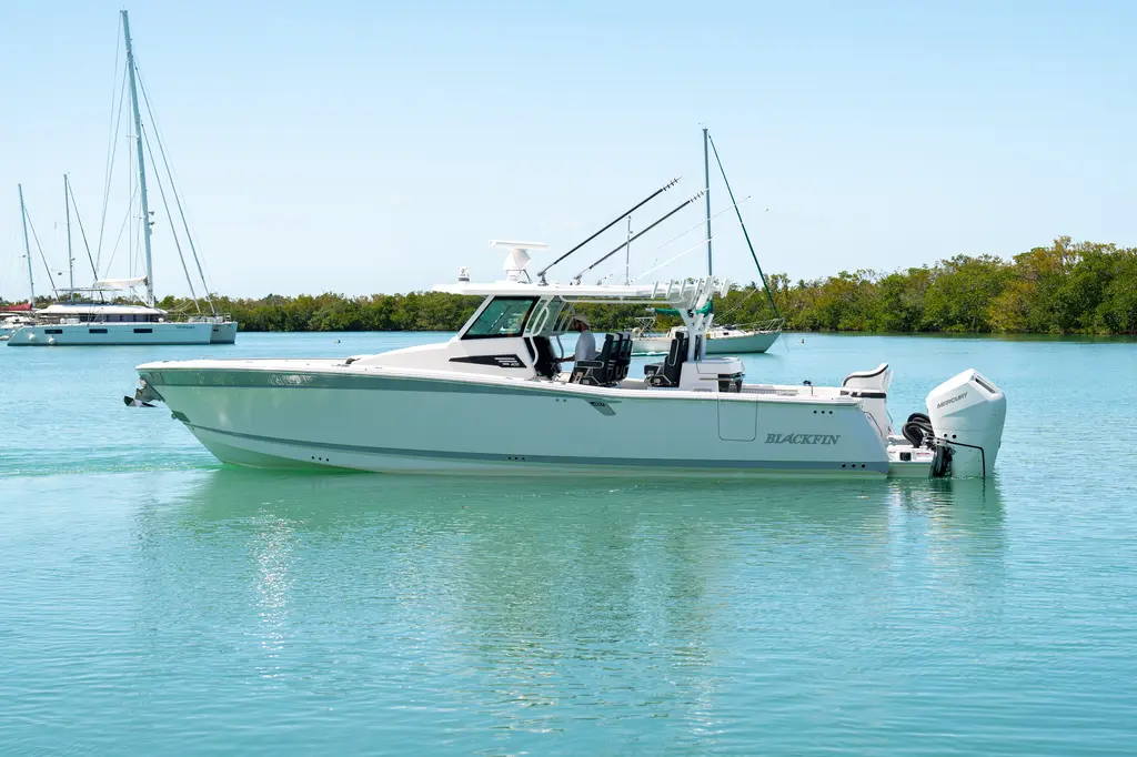  2024 Blackfin 400 CC Yacht For Sale in West Palm Beach FL