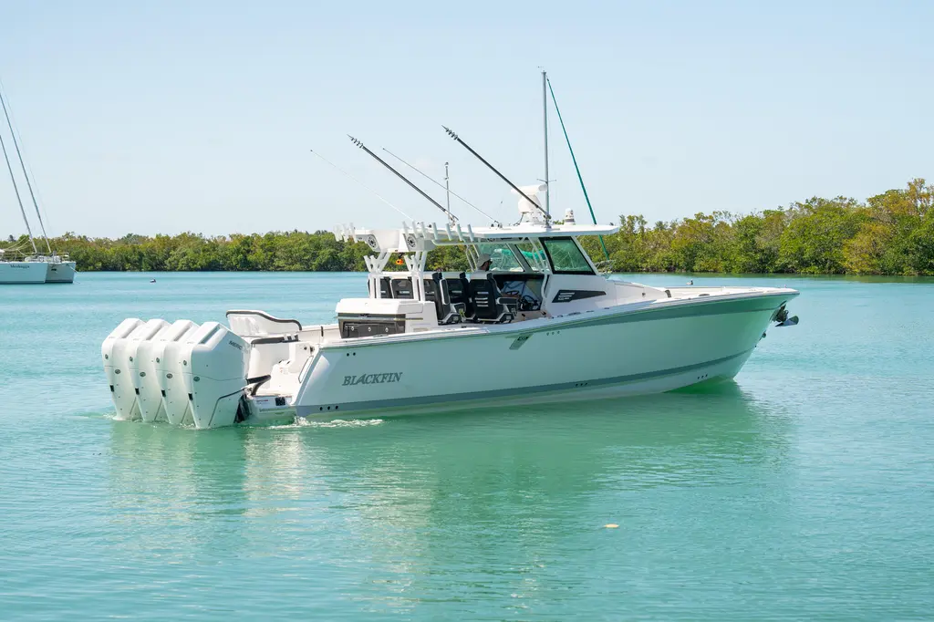  2024 Blackfin 400 CC Yacht For Sale in West Palm Beach FL