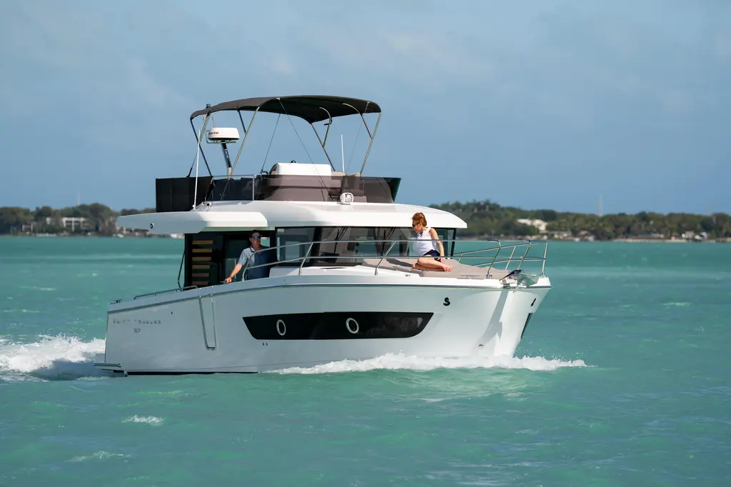 New Model 2027 Beneteau Swift Trawler 37 Fly Yacht For Sale in South Dartmouth MA New Model 2027 Beneteau Swift Trawler 37 Fly Yacht For Sale in South Dartmouth MA