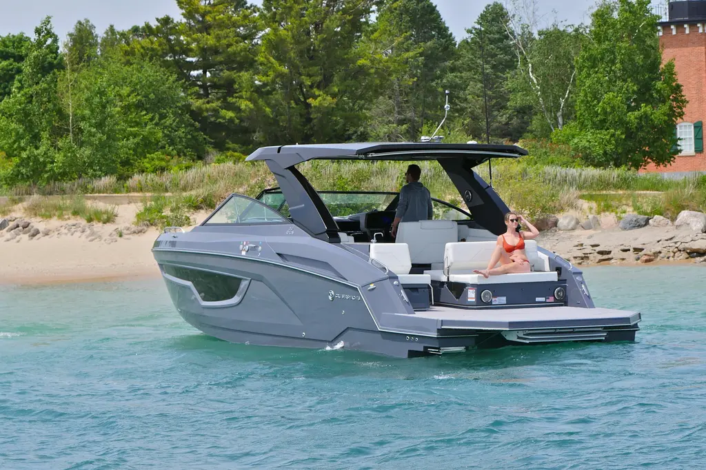 2026 Cruisers Yachts 34 GLS I/O Yacht For Sale in Wisconsin Dells WI 2026 Cruisers Yachts 34 GLS I/O Yacht For Sale in Wisconsin Dells WI