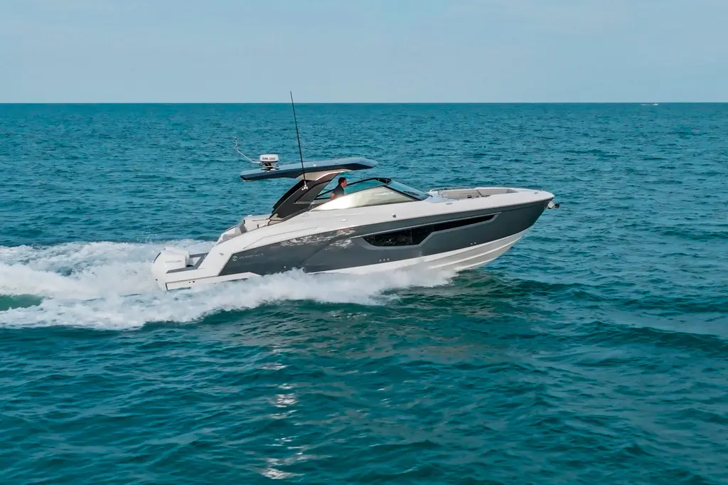2026 cruisers yachts 34 gls ob wisconsin dells wisconsin for sale
