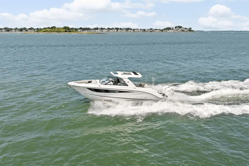 2025 Sea Ray SLX 400 Outboard Yacht For Sale in Quincy MA 2025 Sea Ray SLX 400 Outboard Yacht For Sale in Quincy MA