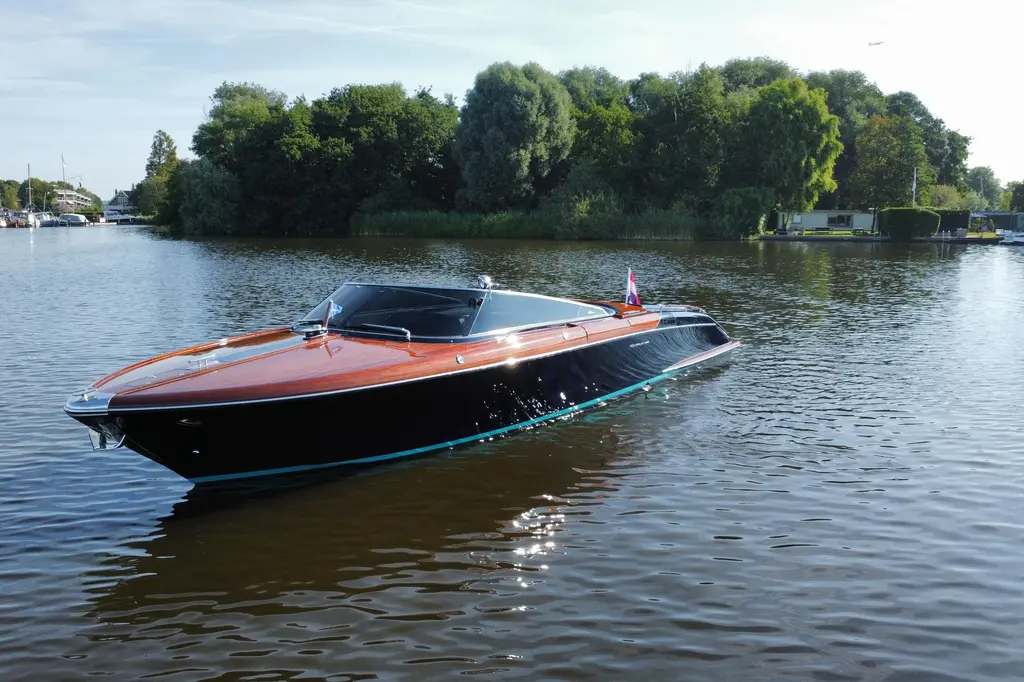 2025 Riva 33' Aquariva Special Yacht For Sale in Aalsmeer 2025 Riva 33' Aquariva Special Yacht For Sale in Aalsmeer