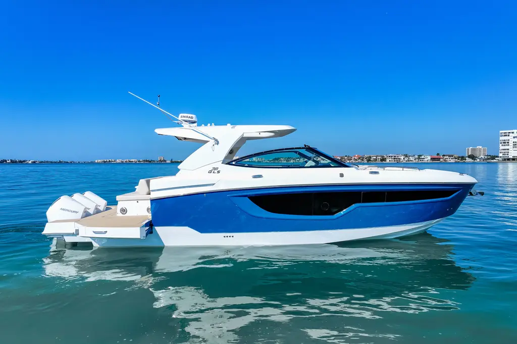 2026 Cruisers Yachts 38 GLS OB Yacht For Sale in St Petersburg FL 2026 Cruisers Yachts 38 GLS OB Yacht For Sale in St Petersburg FL