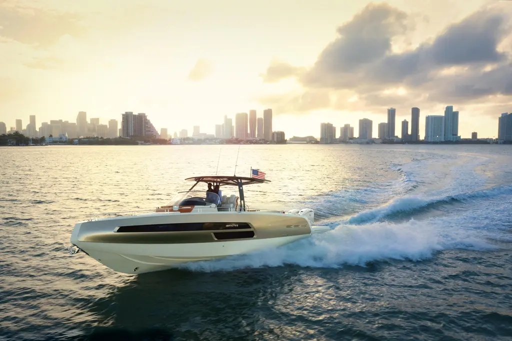 2026 Invictus GT 370S Yacht For Sale in Bucharest 2026 Invictus GT 370S Yacht For Sale in Bucharest