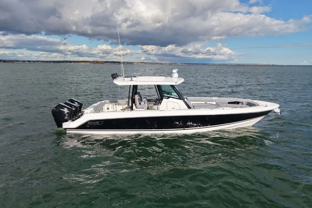 2026 Boston Whaler 360 Outrage Yacht For Sale in Westbrook CT 2026 Boston Whaler 360 Outrage Yacht For Sale in Westbrook CT