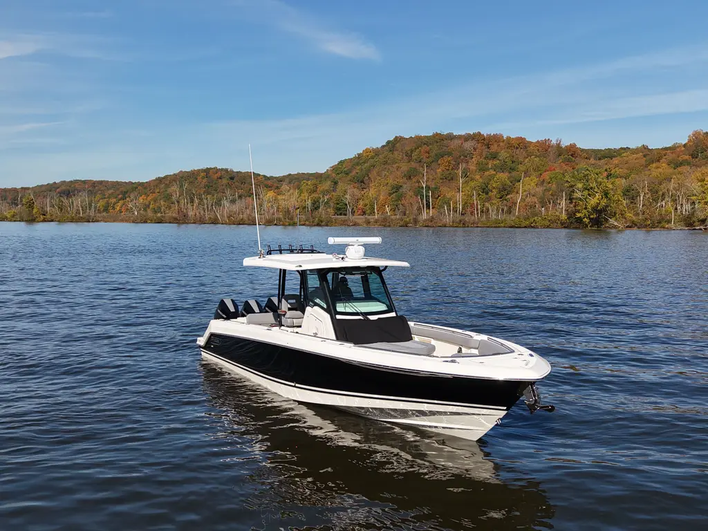 2026 Boston Whaler 360 Outrage Yacht For Sale in Westbrook CT 2026 Boston Whaler 360 Outrage Yacht For Sale in Westbrook CT