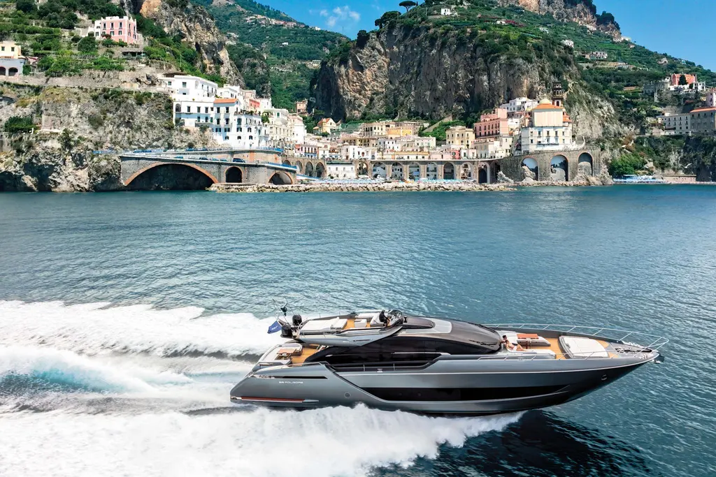 2025 Riva 88' Folgore Yacht For Sale in la spezia 2025 Riva 88' Folgore Yacht For Sale in la spezia