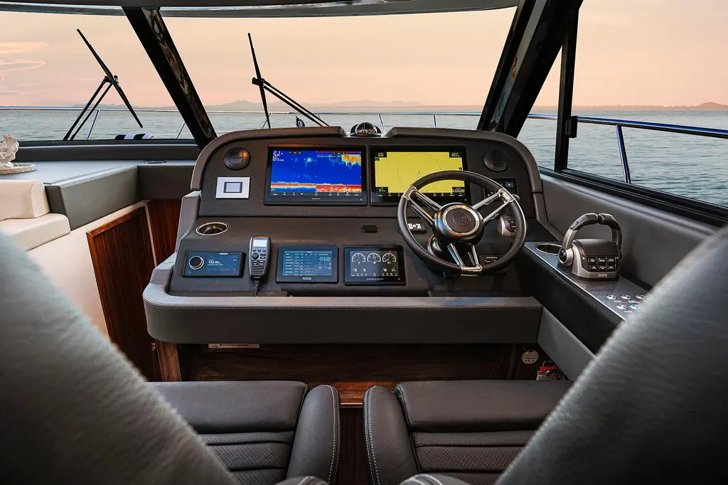 Da scegliere 2023 Riviera 465 SUV Yacht For Sale in Napoli IT-NA