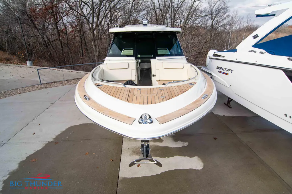 2024 Chris-Craft Calypso 35 Yacht For Sale in Lake Ozark MO 2024 Chris-Craft Calypso 35 Yacht For Sale in Lake Ozark MO