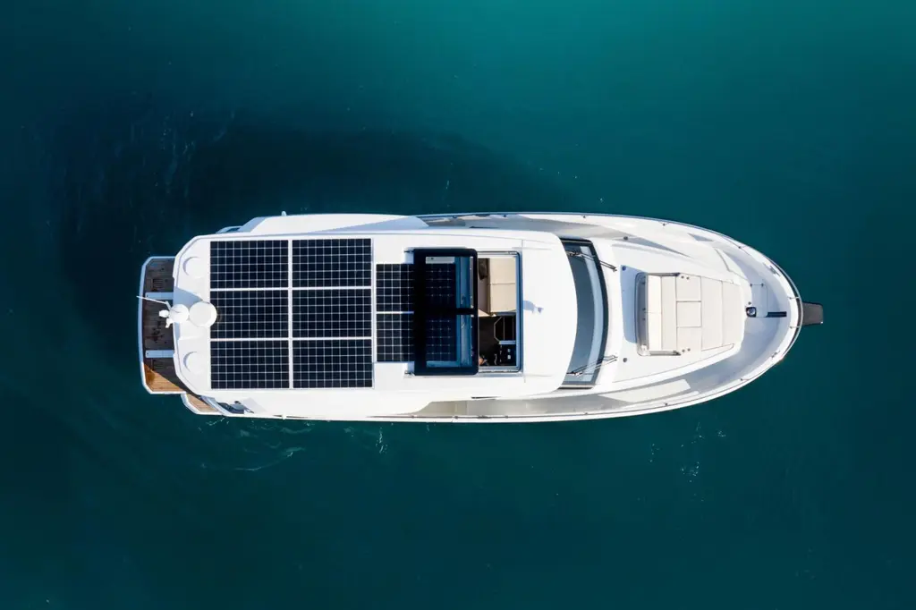 Hybrid 2025 Greenline 45 Coupe Yacht For Sale in Piran Hybrid 2025 Greenline 45 Coupe Yacht For Sale in Piran