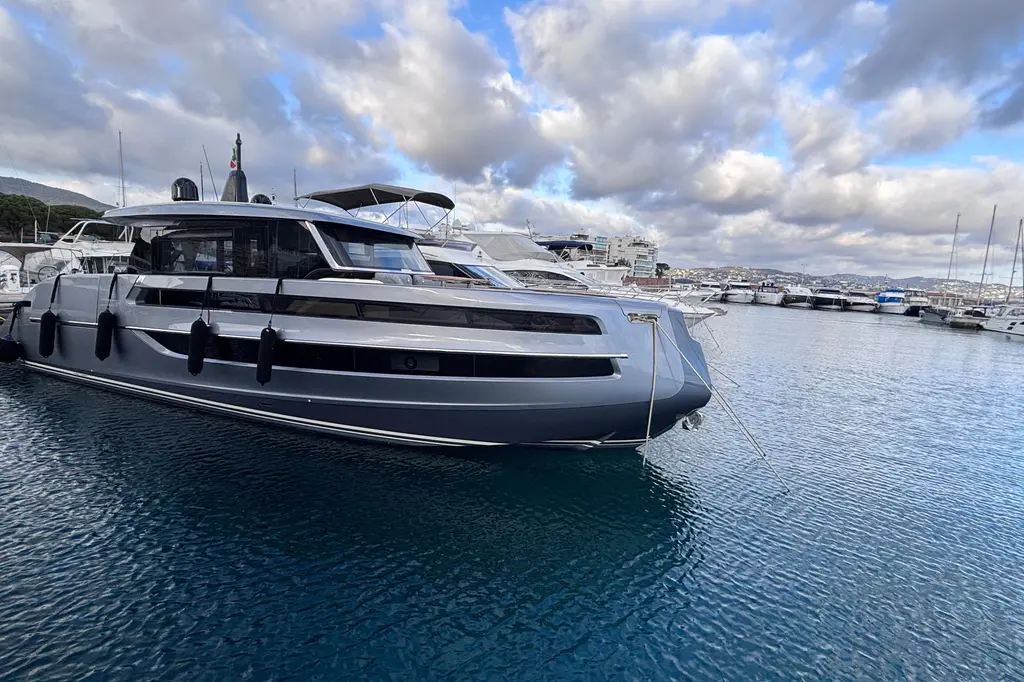 2026 Invictus ST 550 Yacht For Sale in Mandelieu-la-Napoule 2026 Invictus ST 550 Yacht For Sale in Mandelieu-la-Napoule