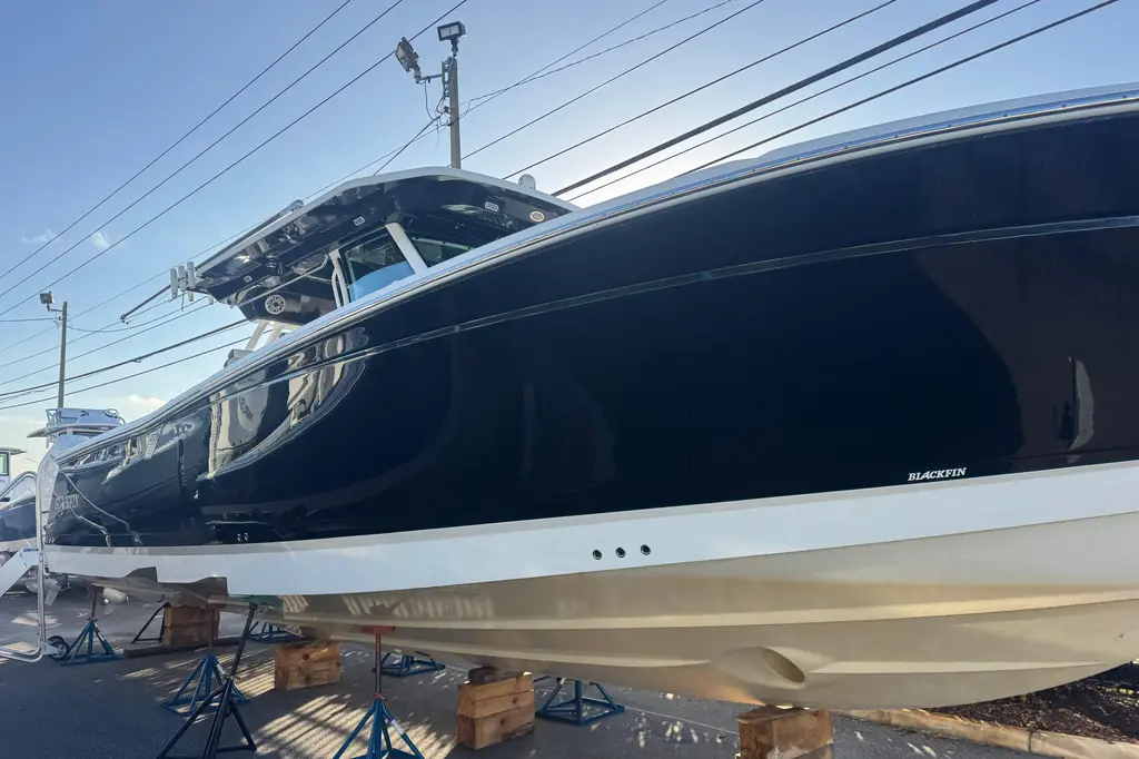 2024 Blackfin 400 CC Yacht For Sale in Palm Harbor FL 2024 Blackfin 400 CC Yacht For Sale in Palm Harbor FL