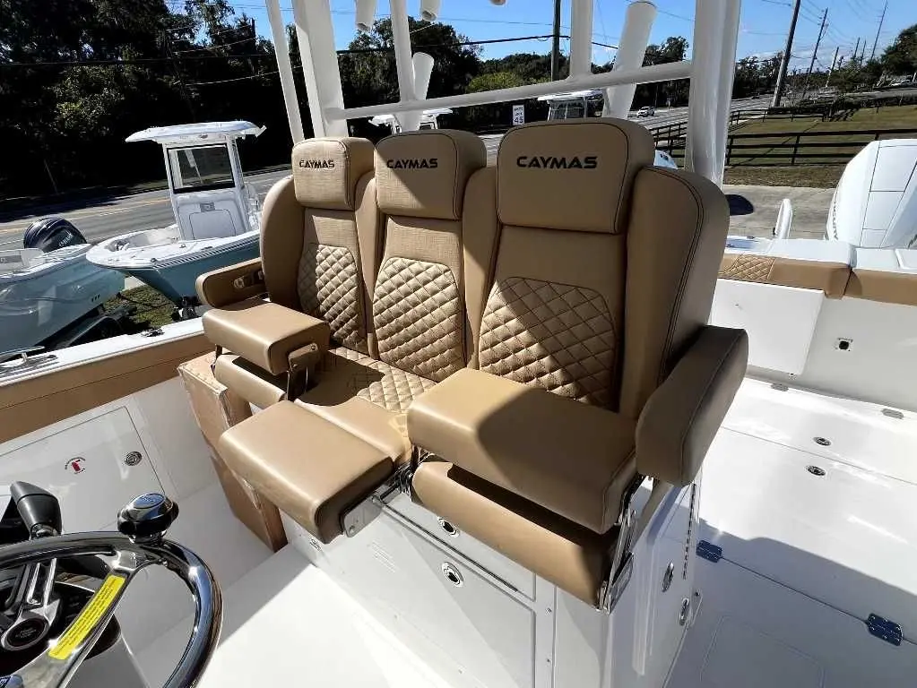 Beautiful Caymas! 2026 Caymas 34 CT Yacht For Sale in Ocala FL Beautiful Caymas! 2026 Caymas 34 CT Yacht For Sale in Ocala FL
