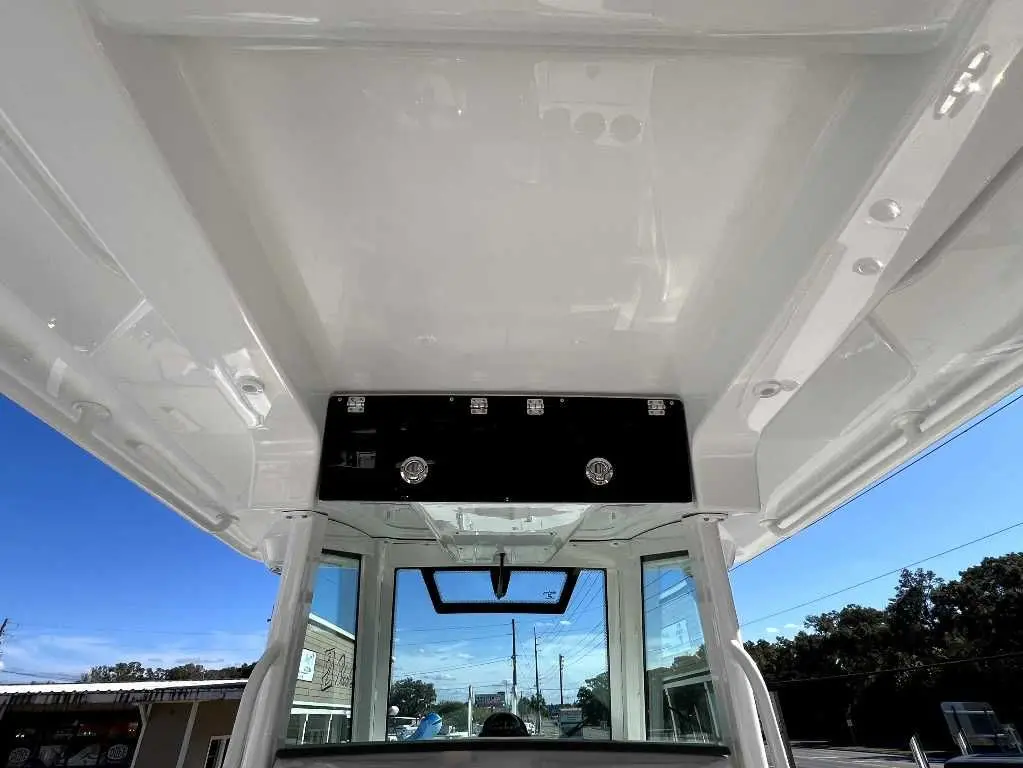 Beautiful Caymas! 2026 Caymas 34 CT Yacht For Sale in Ocala FL Beautiful Caymas! 2026 Caymas 34 CT Yacht For Sale in Ocala FL